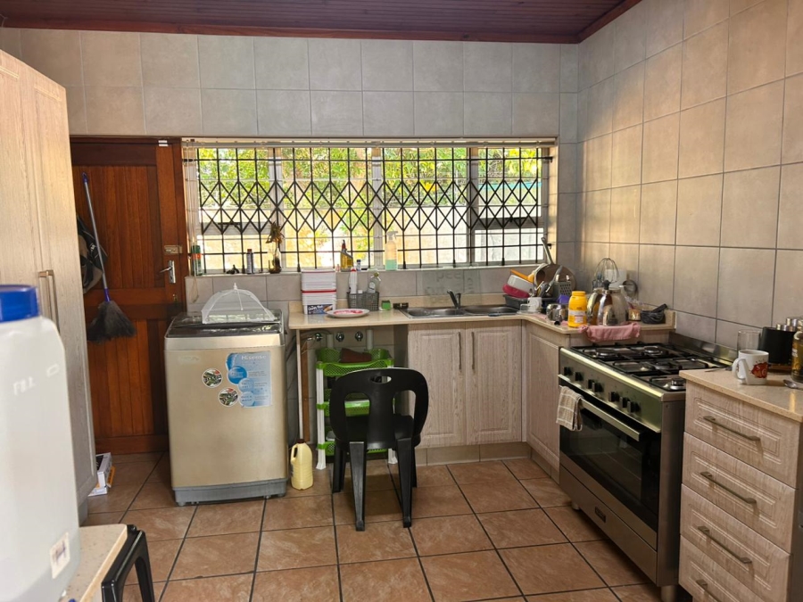 9 Bedroom Property for Sale in Meer En See KwaZulu-Natal