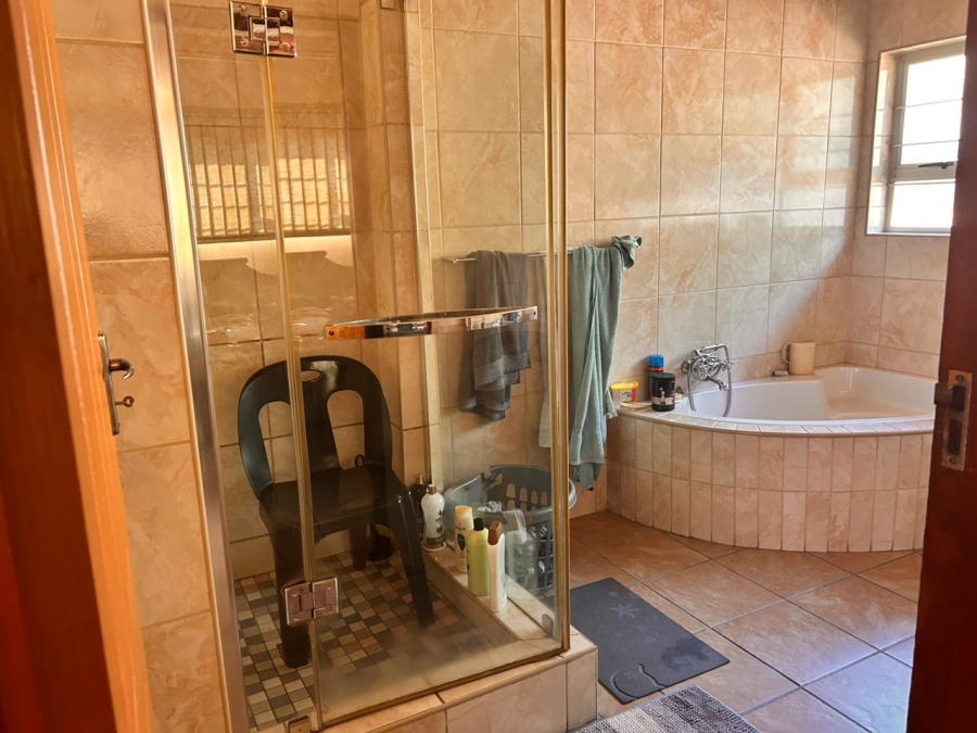 9 Bedroom Property for Sale in Meer En See KwaZulu-Natal