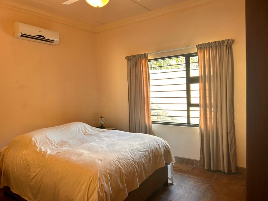 9 Bedroom Property for Sale in Meer En See KwaZulu-Natal