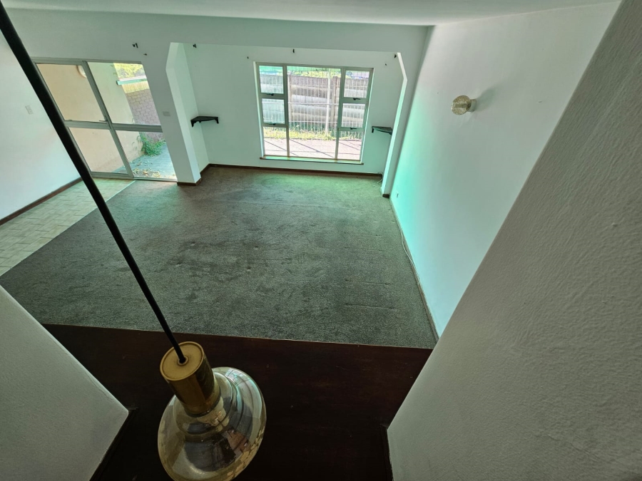 3 Bedroom Property for Sale in Amanzimtoti KwaZulu-Natal