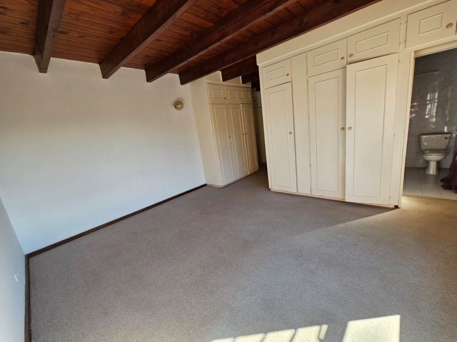 3 Bedroom Property for Sale in Amanzimtoti KwaZulu-Natal