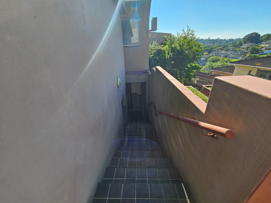 3 Bedroom Property for Sale in Amanzimtoti KwaZulu-Natal