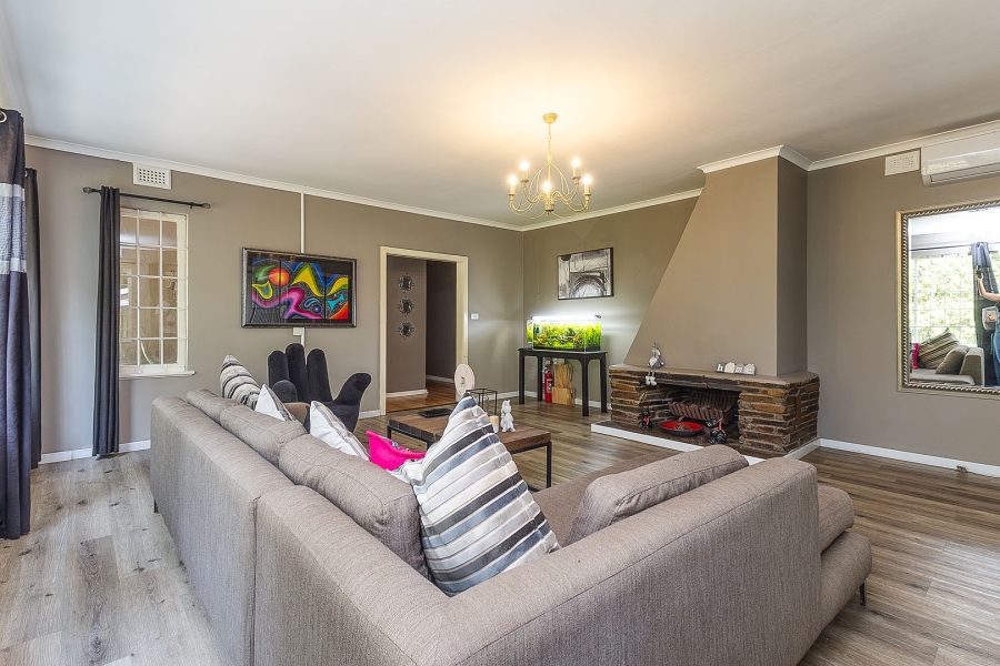 4 Bedroom Property for Sale in Dawncliffe KwaZulu-Natal