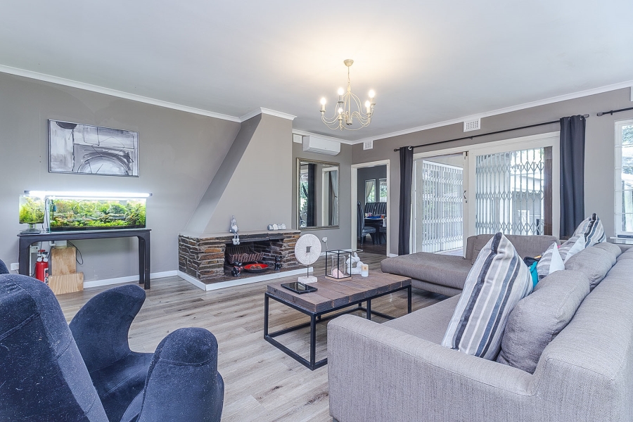 4 Bedroom Property for Sale in Dawncliffe KwaZulu-Natal