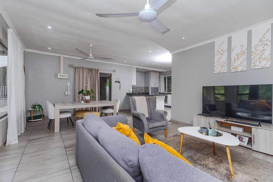 4 Bedroom Property for Sale in Dawncliffe KwaZulu-Natal