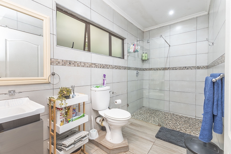 4 Bedroom Property for Sale in Dawncliffe KwaZulu-Natal