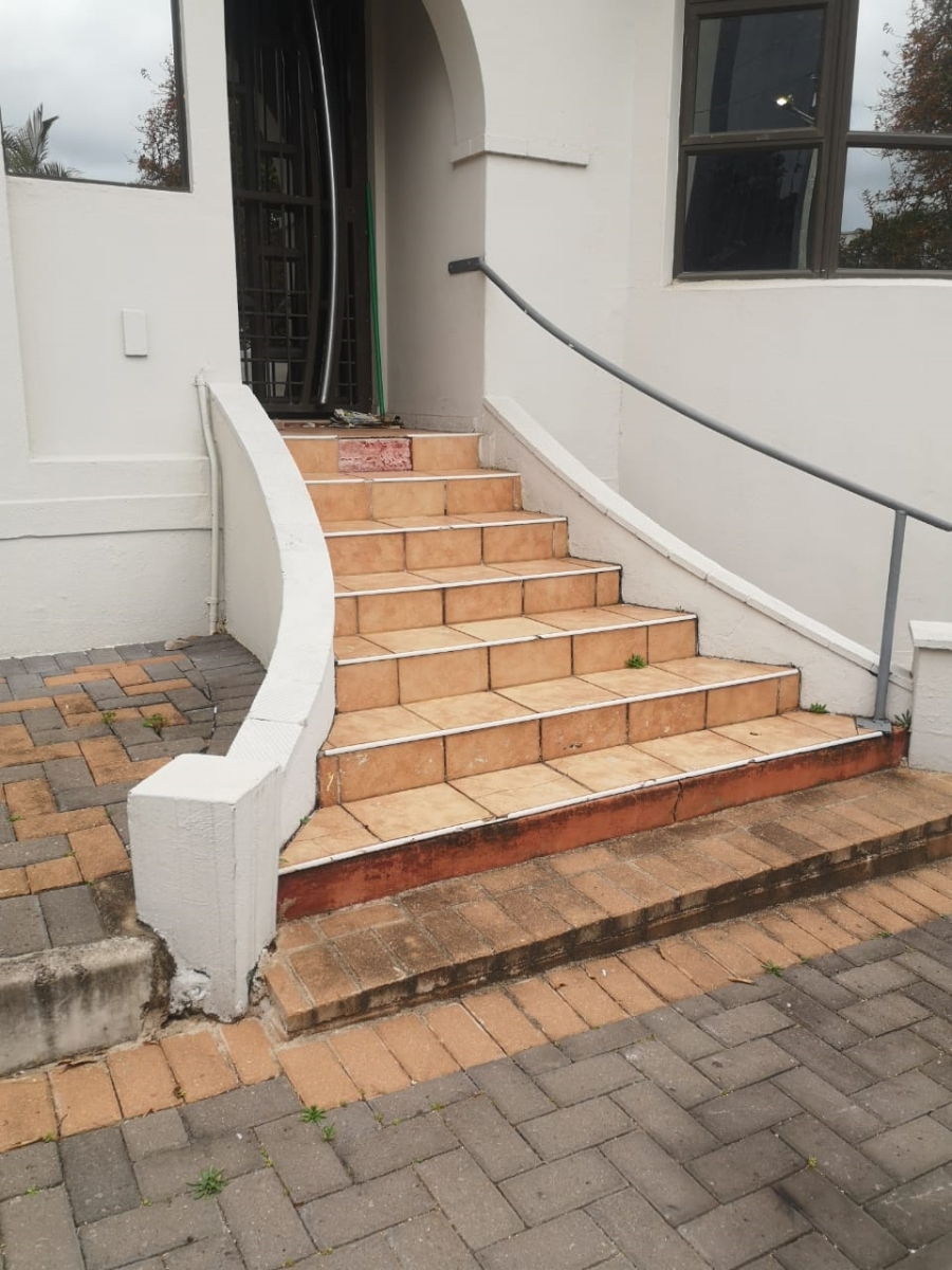 3 Bedroom Property for Sale in Essenwood KwaZulu-Natal