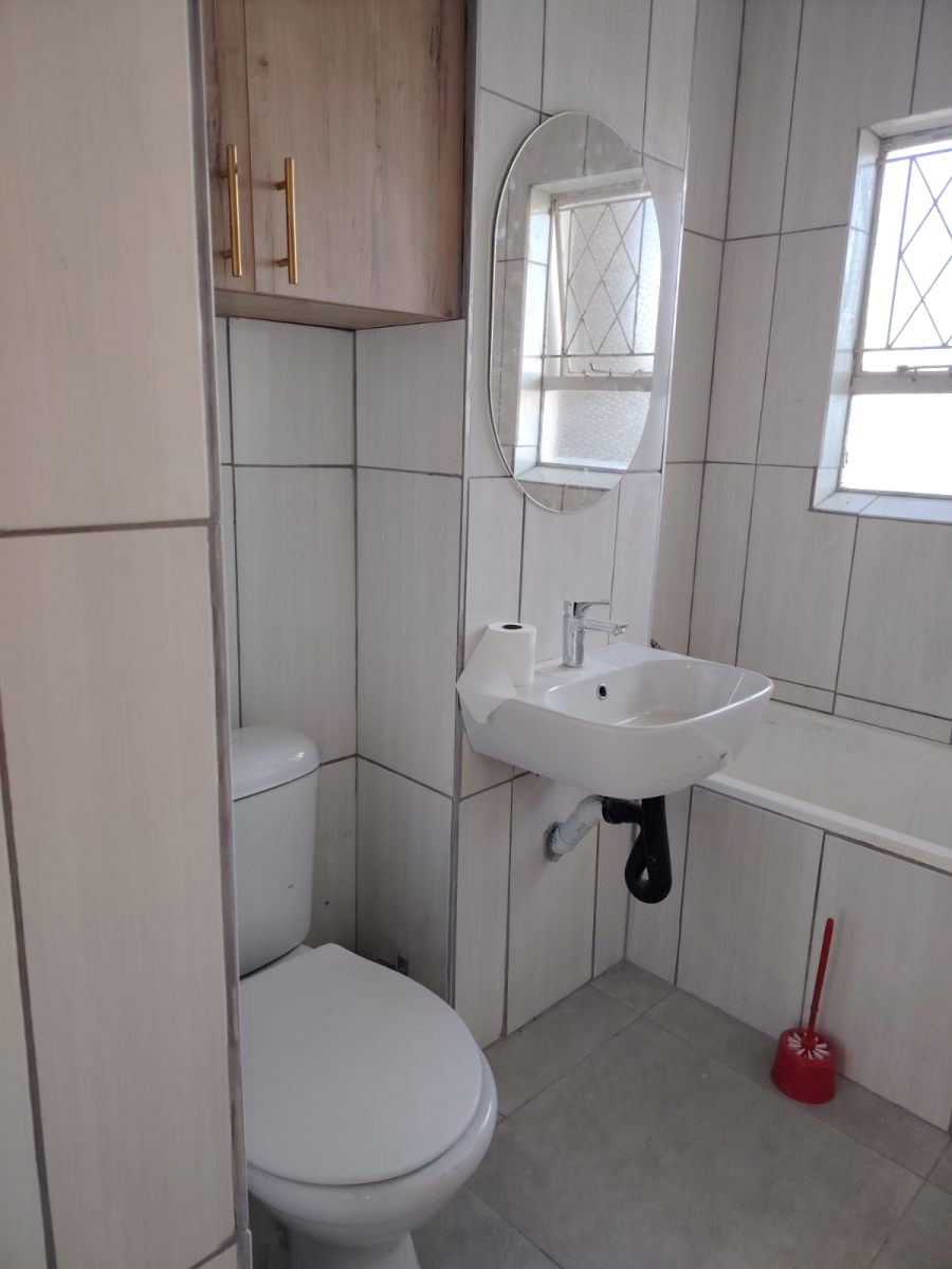 1 Bedroom Property for Sale in Bulwer KwaZulu-Natal
