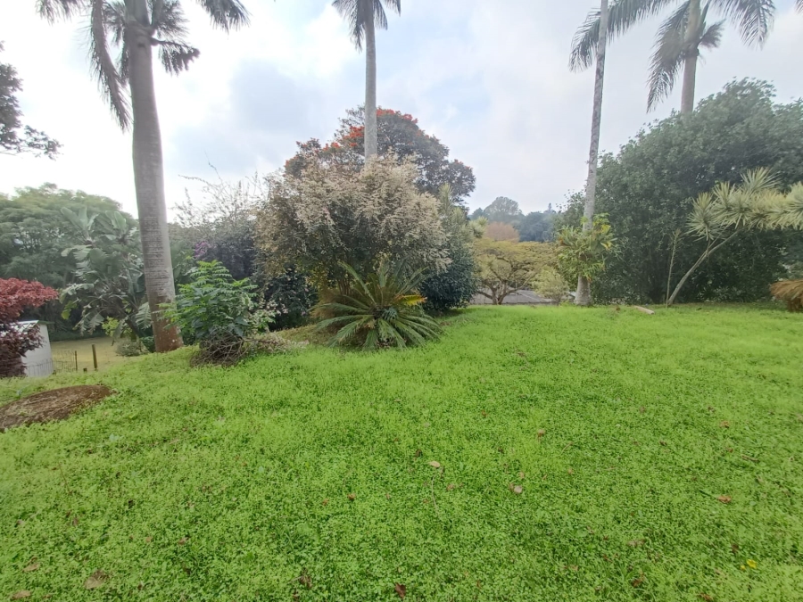 To Let 4 Bedroom Property for Rent in Kloof KwaZulu-Natal