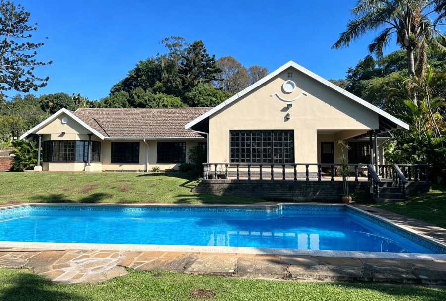 To Let 4 Bedroom Property for Rent in Kloof KwaZulu-Natal