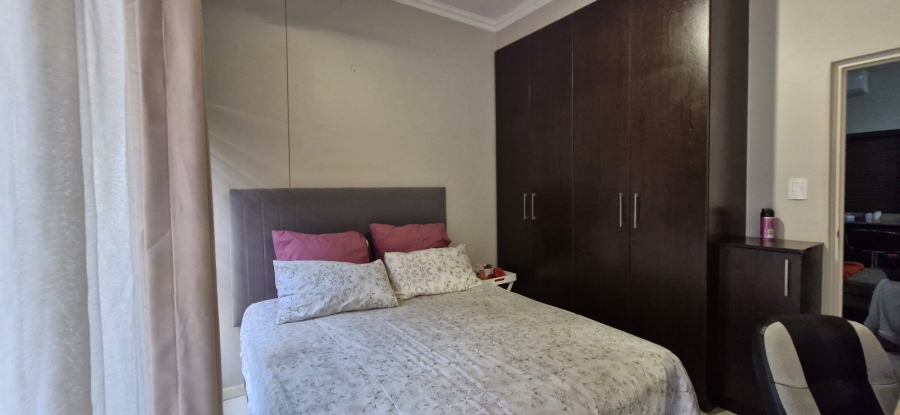 2 Bedroom Property for Sale in Umhlanga Ridge KwaZulu-Natal