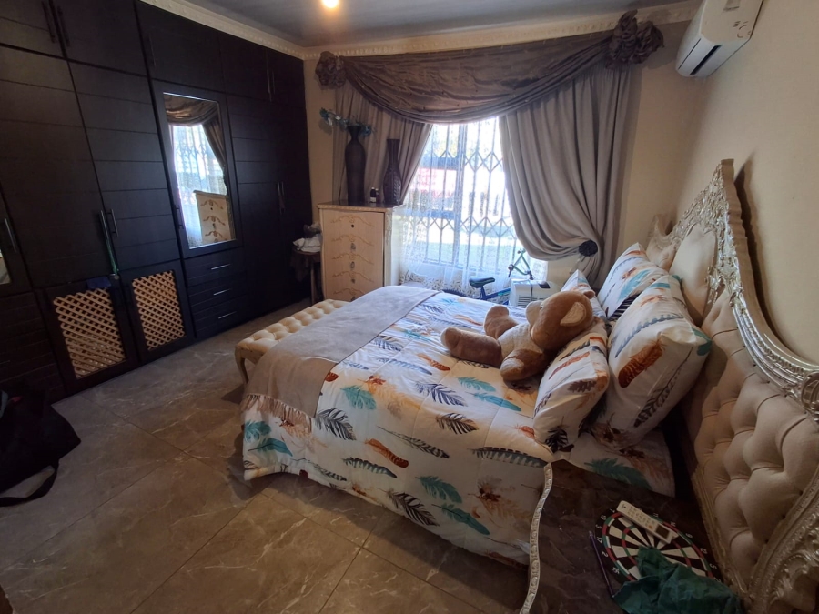 4 Bedroom Property for Sale in Lennoxton KwaZulu-Natal