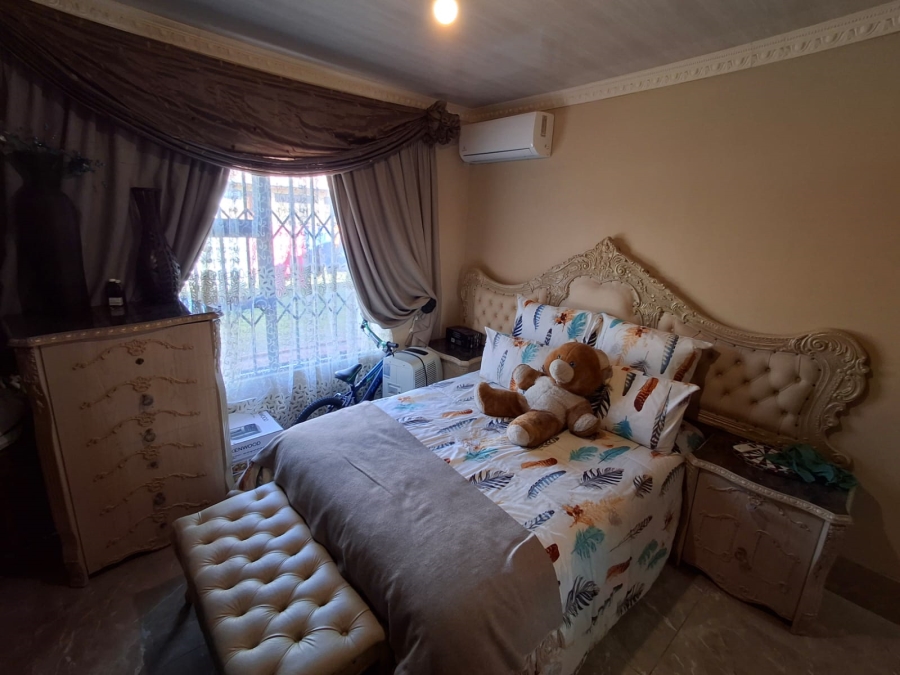 4 Bedroom Property for Sale in Lennoxton KwaZulu-Natal