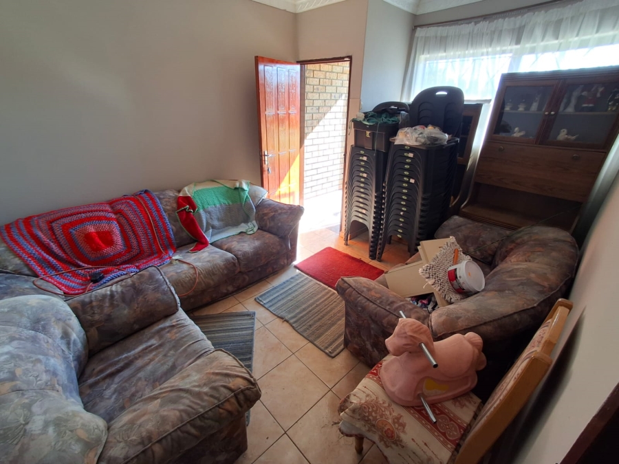 4 Bedroom Property for Sale in Lennoxton KwaZulu-Natal