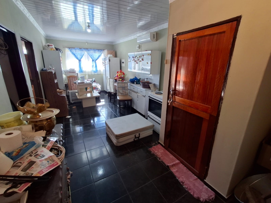 4 Bedroom Property for Sale in Lennoxton KwaZulu-Natal