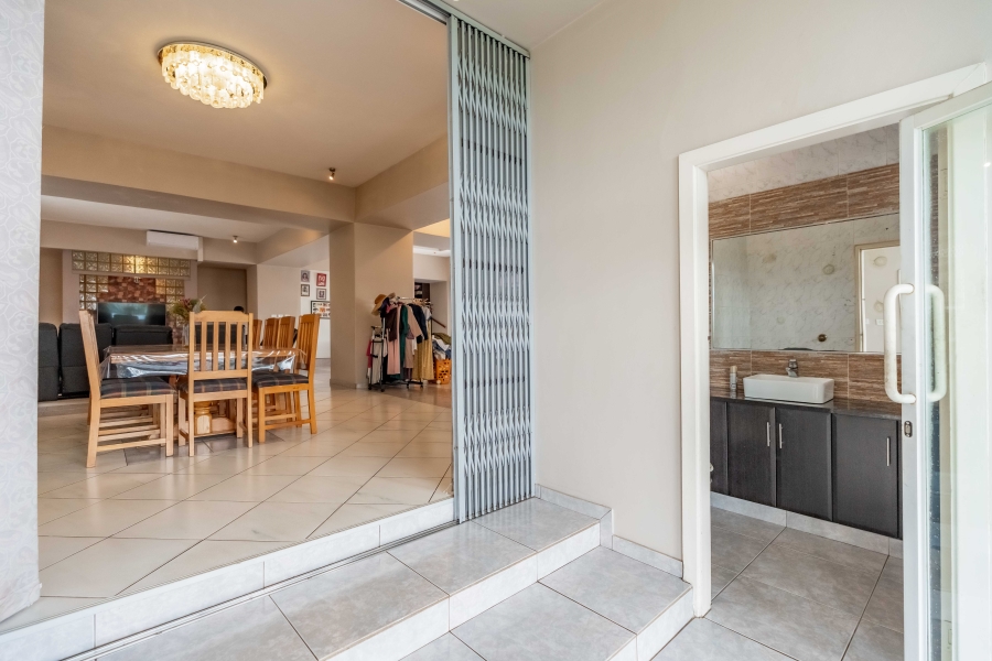 4 Bedroom Property for Sale in Reservoir Hills KwaZulu-Natal