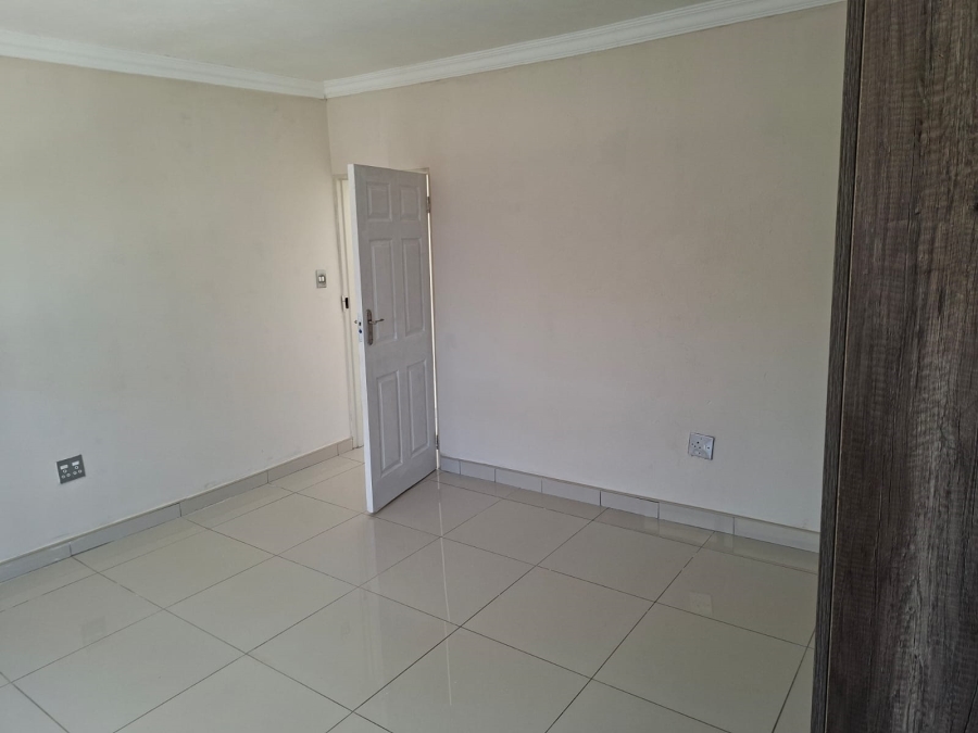 3 Bedroom Property for Sale in Amiel Park KwaZulu-Natal