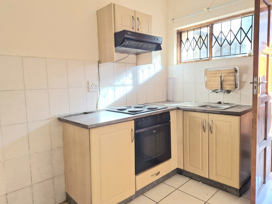 To Let 2 Bedroom Property for Rent in Richem KwaZulu-Natal