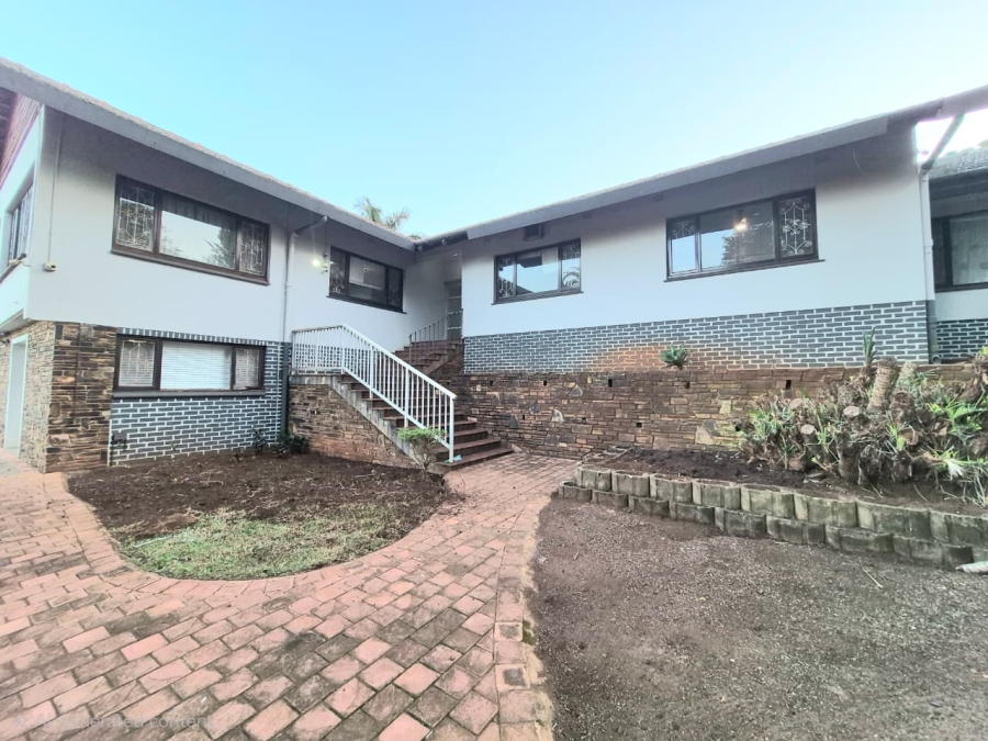 To Let 2 Bedroom Property for Rent in Fairview KwaZulu-Natal