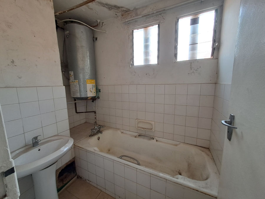 To Let 2 Bedroom Property for Rent in Overport KwaZulu-Natal