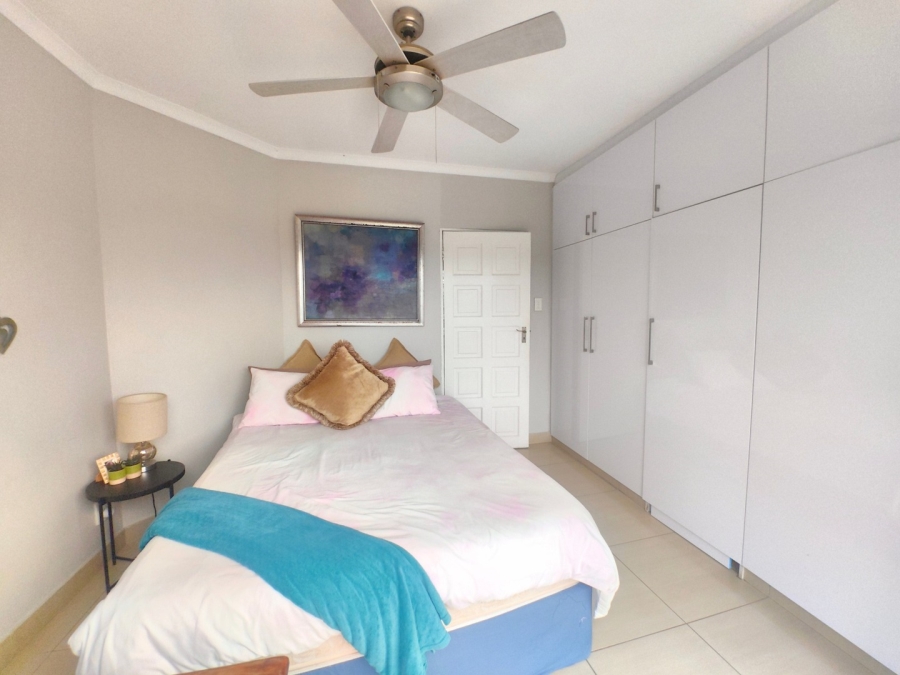 To Let 3 Bedroom Property for Rent in Palm Lakes Estate KwaZulu-Natal