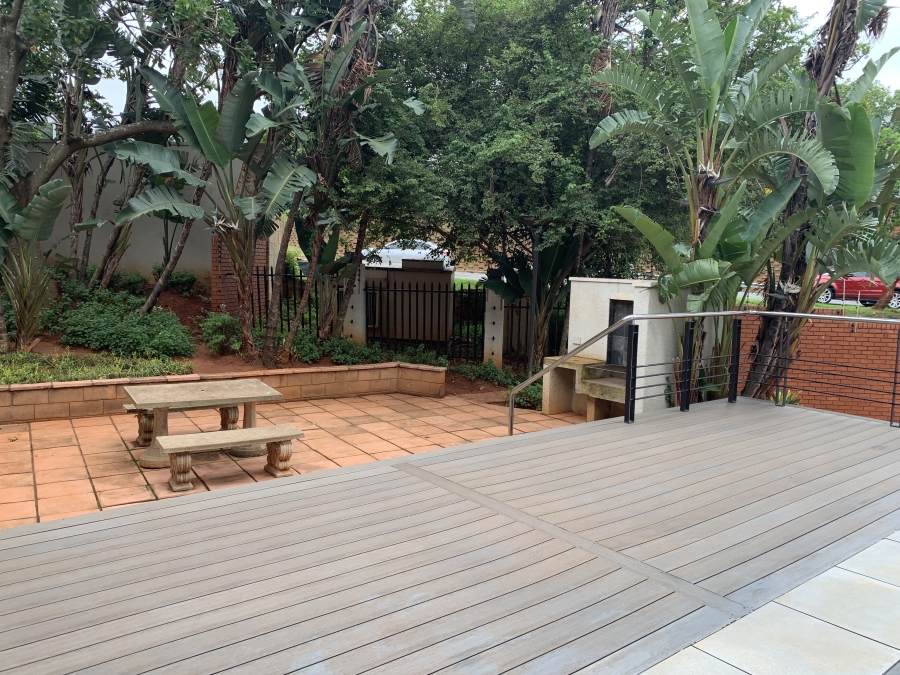 To Let Commercial Property for Rent in La Lucia Ridge KwaZulu-Natal