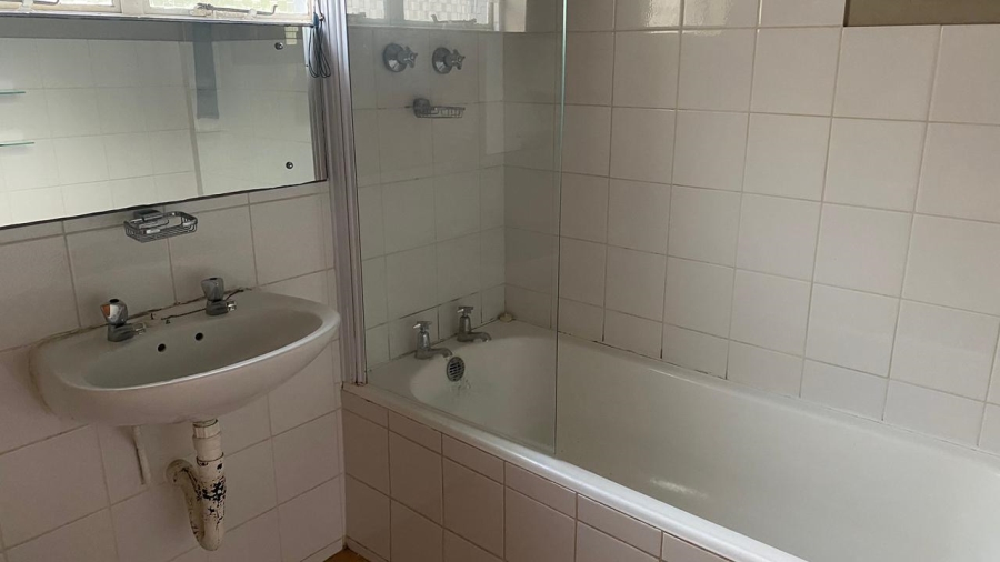 To Let 2 Bedroom Property for Rent in Essenwood KwaZulu-Natal