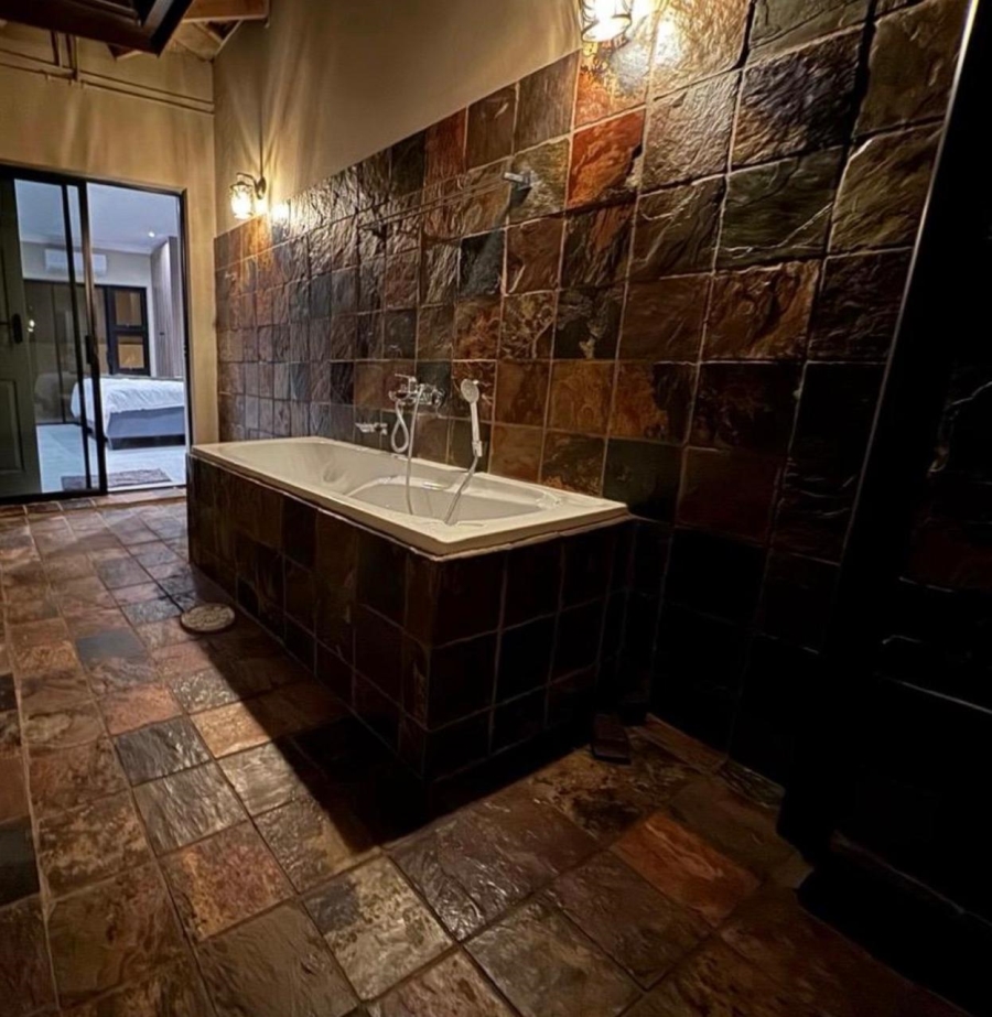 5 Bedroom Property for Sale in Malvern KwaZulu-Natal