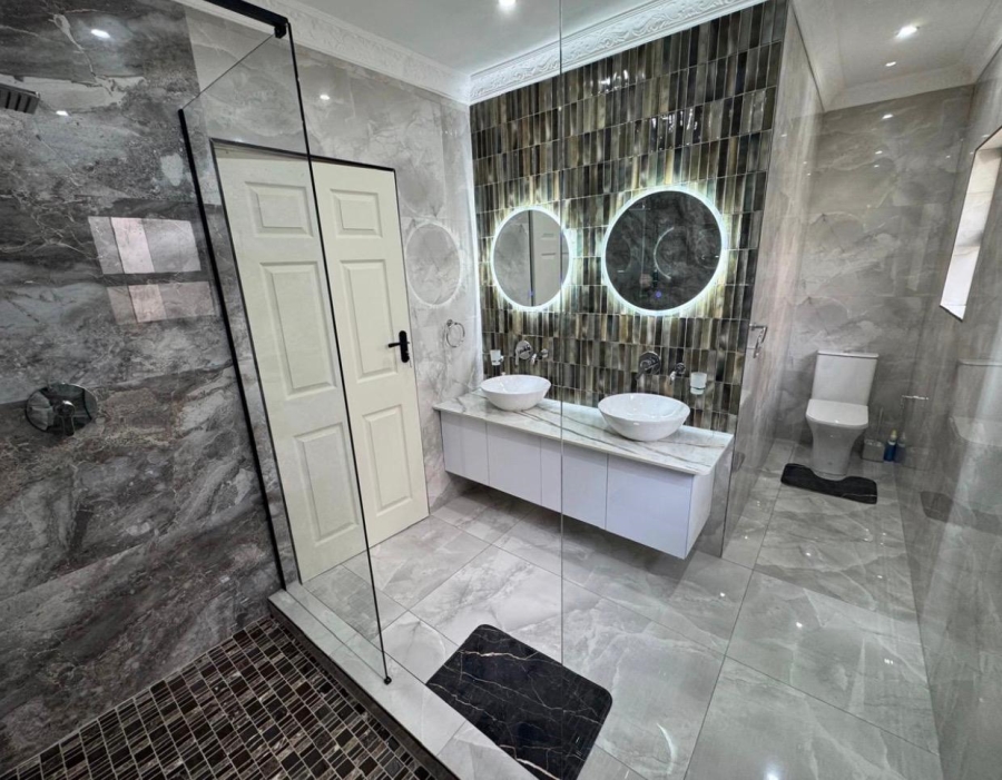 5 Bedroom Property for Sale in Malvern KwaZulu-Natal
