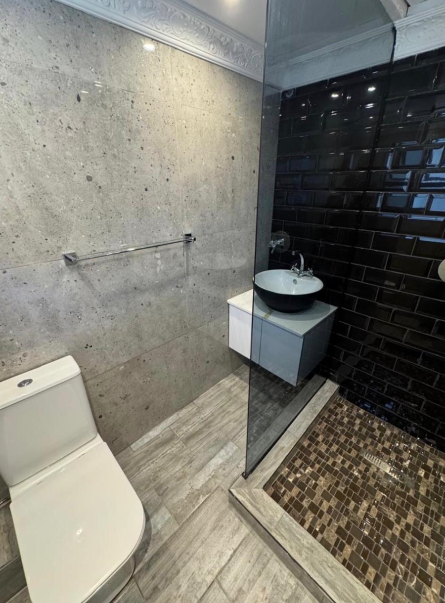 5 Bedroom Property for Sale in Malvern KwaZulu-Natal