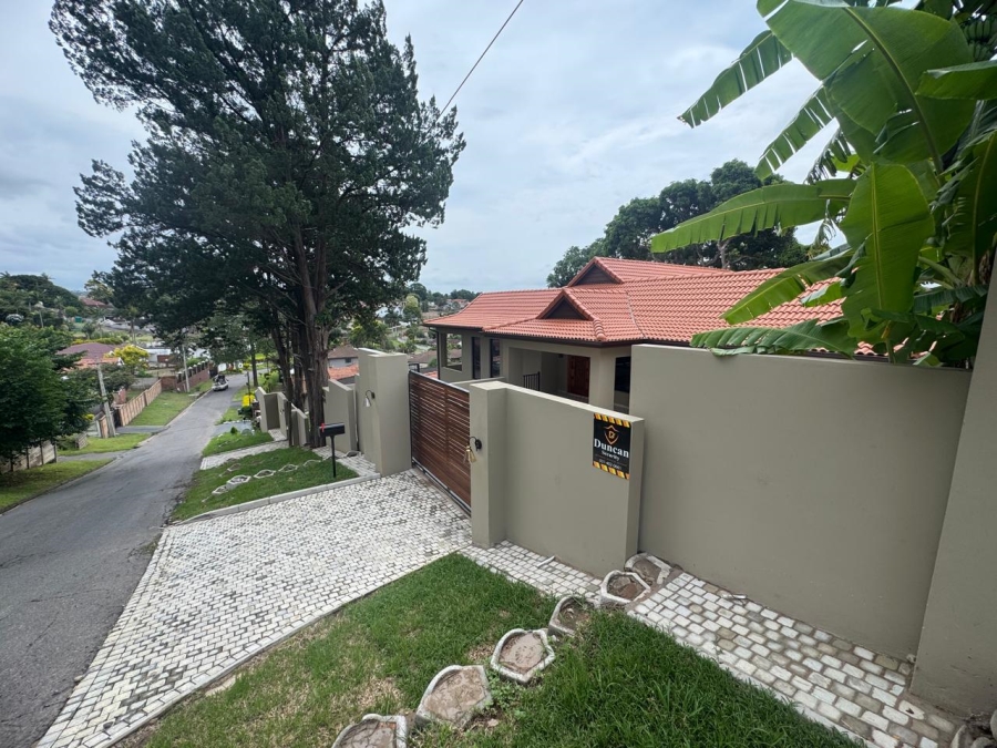 5 Bedroom Property for Sale in Malvern KwaZulu-Natal