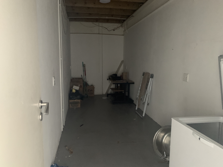 To Let Commercial Property for Rent in La Lucia KwaZulu-Natal