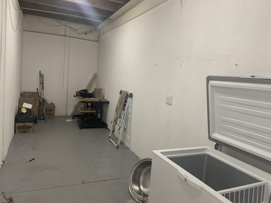 To Let Commercial Property for Rent in La Lucia KwaZulu-Natal