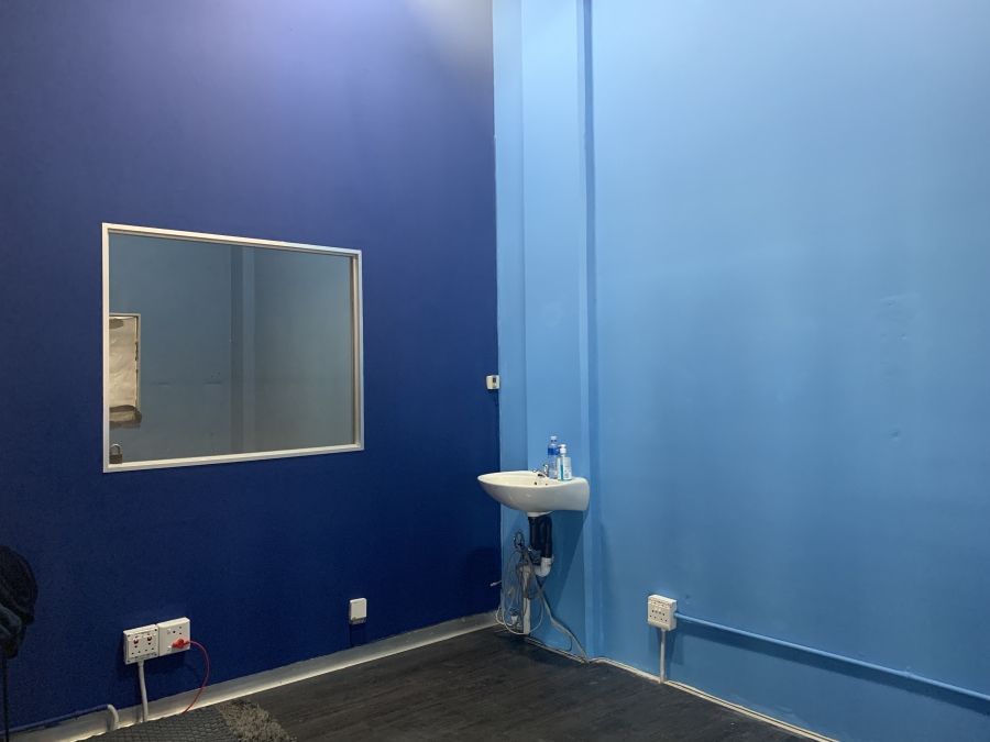 To Let Commercial Property for Rent in La Lucia KwaZulu-Natal