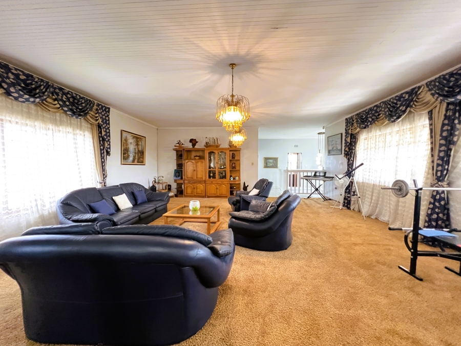 7 Bedroom Property for Sale in Panorama KwaZulu-Natal