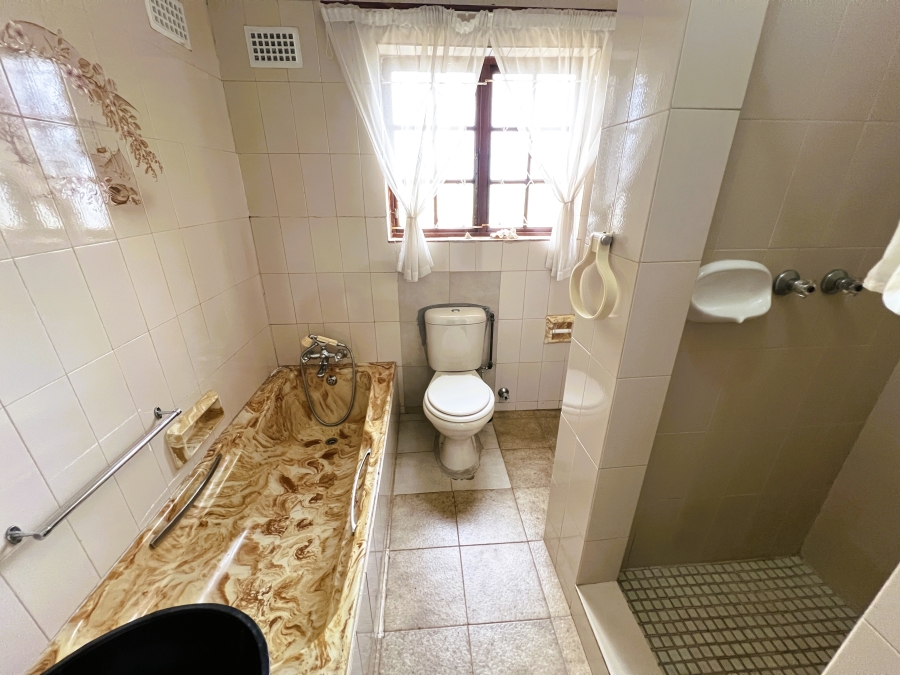 7 Bedroom Property for Sale in Panorama KwaZulu-Natal
