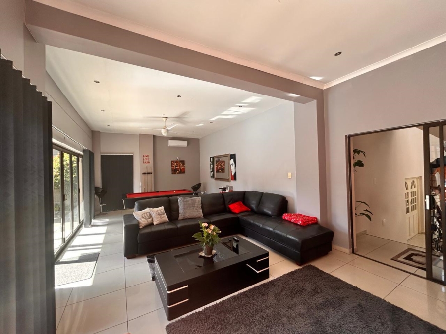 4 Bedroom Property for Sale in Veld En Vlei KwaZulu-Natal