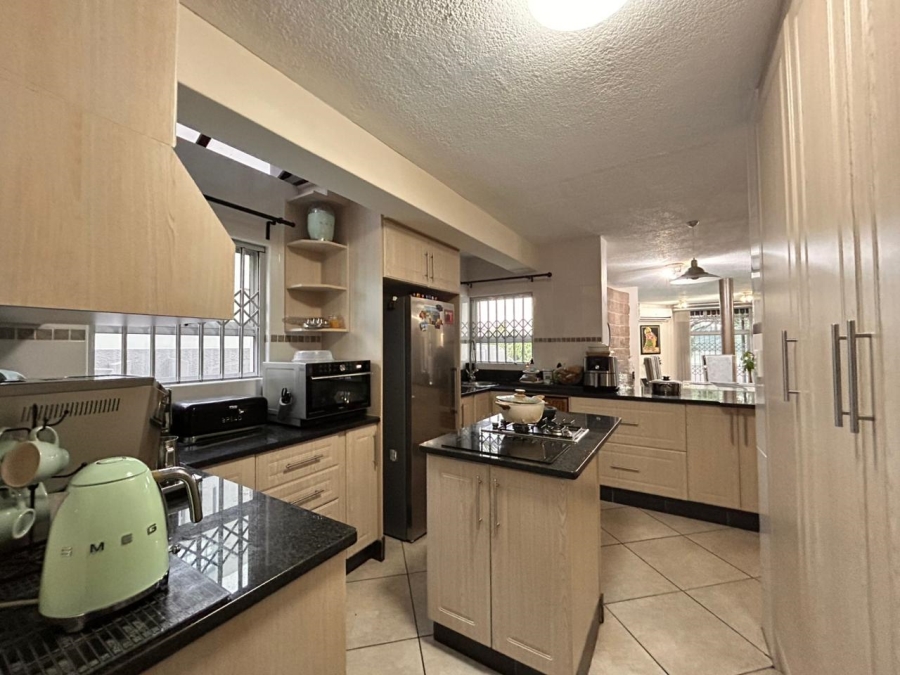 4 Bedroom Property for Sale in Meer En See KwaZulu-Natal