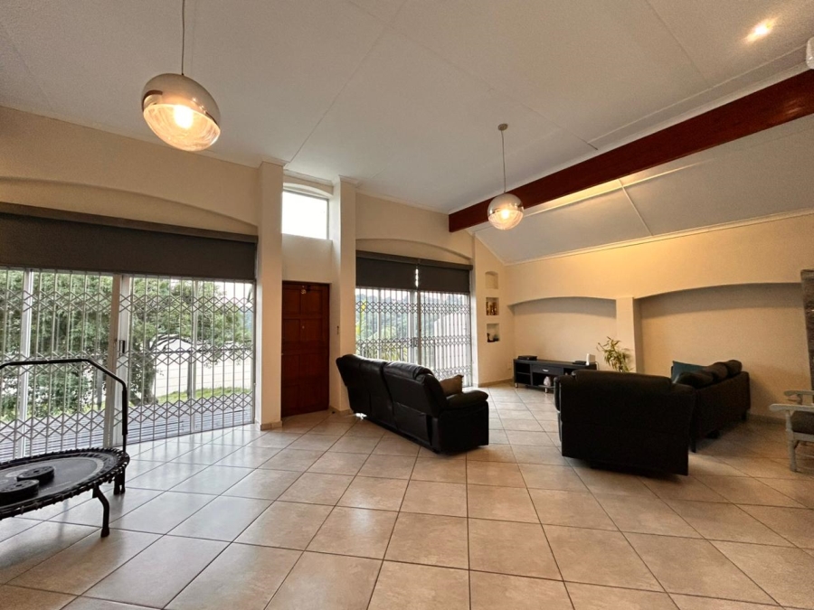 4 Bedroom Property for Sale in Meer En See KwaZulu-Natal