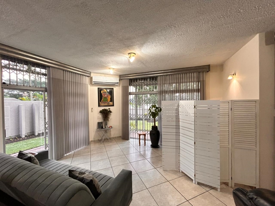 4 Bedroom Property for Sale in Meer En See KwaZulu-Natal