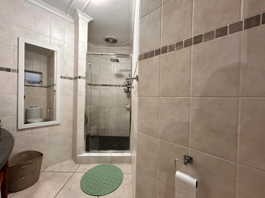 4 Bedroom Property for Sale in Meer En See KwaZulu-Natal