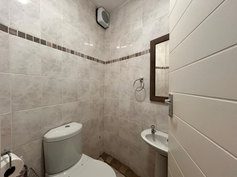 4 Bedroom Property for Sale in Meer En See KwaZulu-Natal