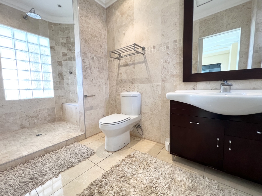 5 Bedroom Property for Sale in Meer En See KwaZulu-Natal