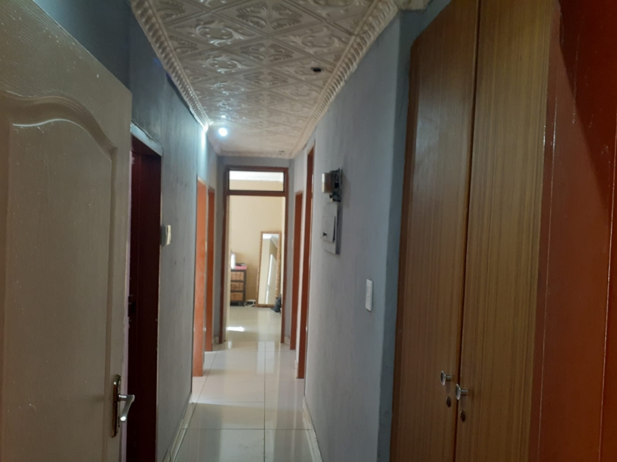 4 Bedroom Property for Sale in Sunnyridge KwaZulu-Natal