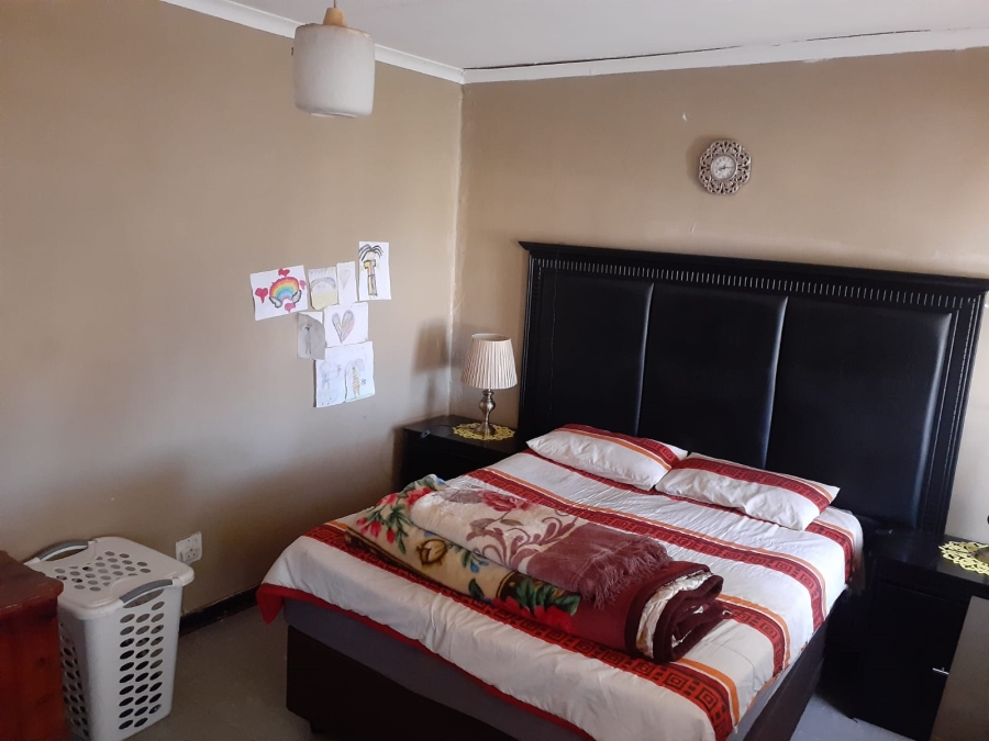 4 Bedroom Property for Sale in Sunnyridge KwaZulu-Natal