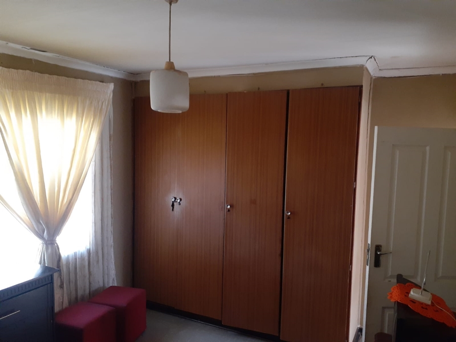 4 Bedroom Property for Sale in Sunnyridge KwaZulu-Natal
