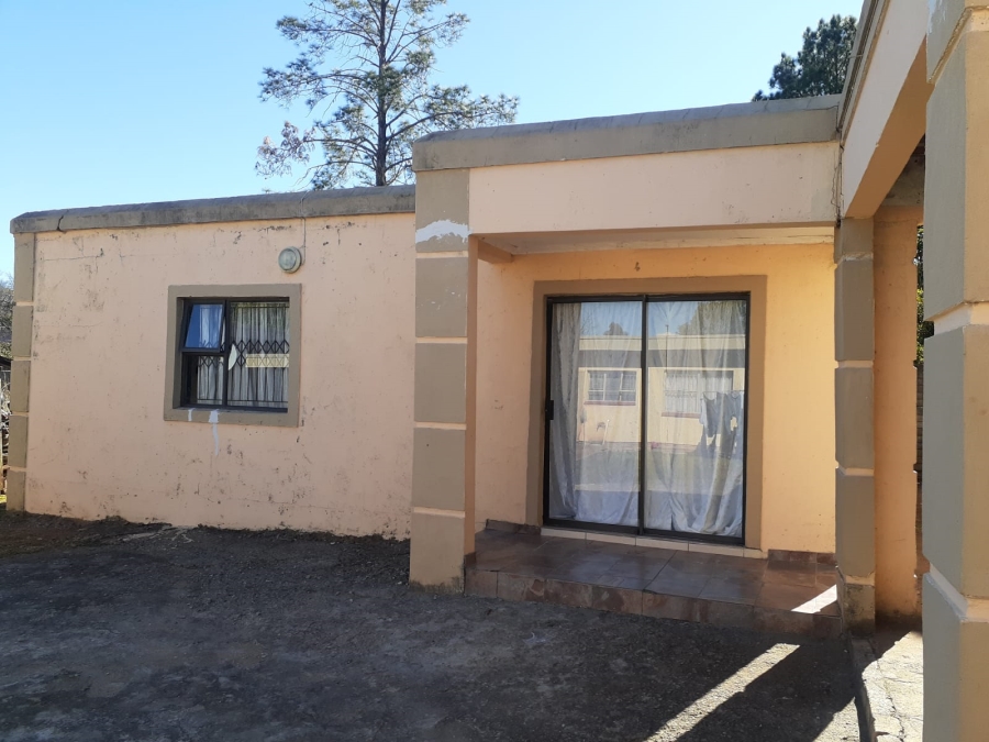 4 Bedroom Property for Sale in Sunnyridge KwaZulu-Natal