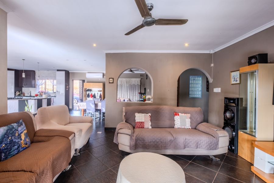 4 Bedroom Property for Sale in Glen Hills KwaZulu-Natal