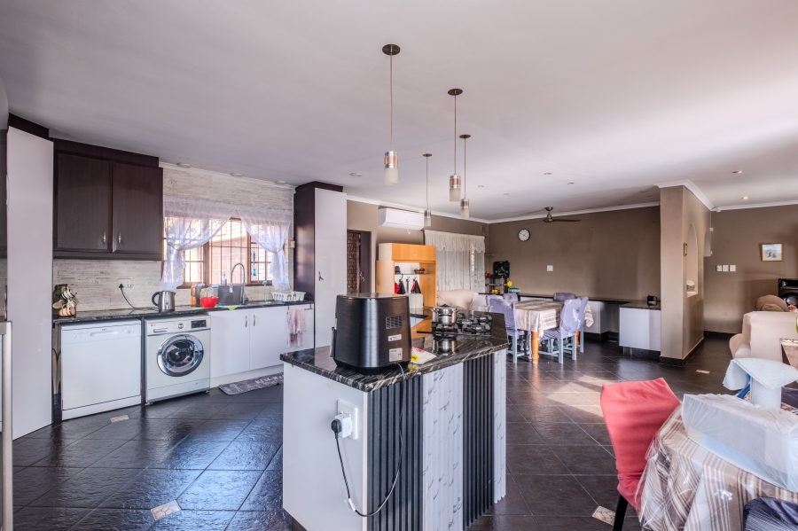 4 Bedroom Property for Sale in Glen Hills KwaZulu-Natal