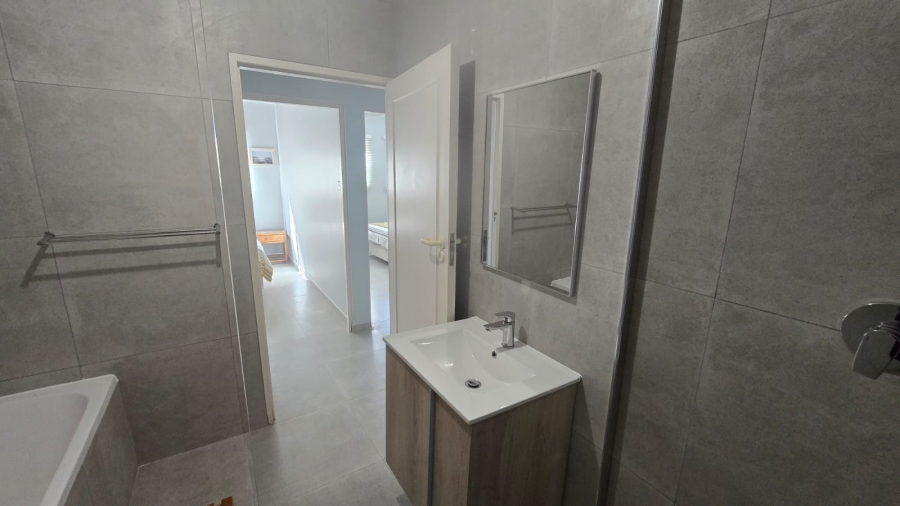 To Let 3 Bedroom Property for Rent in Compensation Beach KwaZulu-Natal